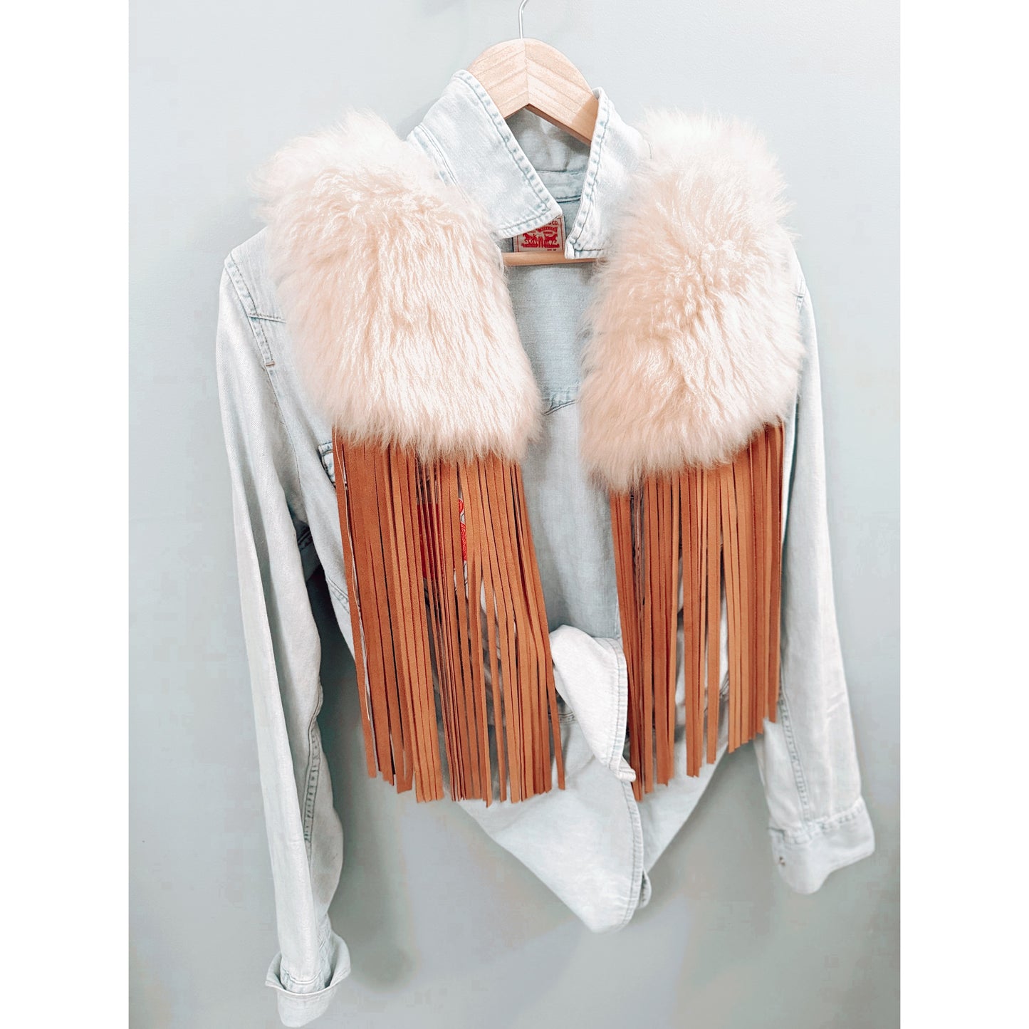 Blanc Shearling Shrug